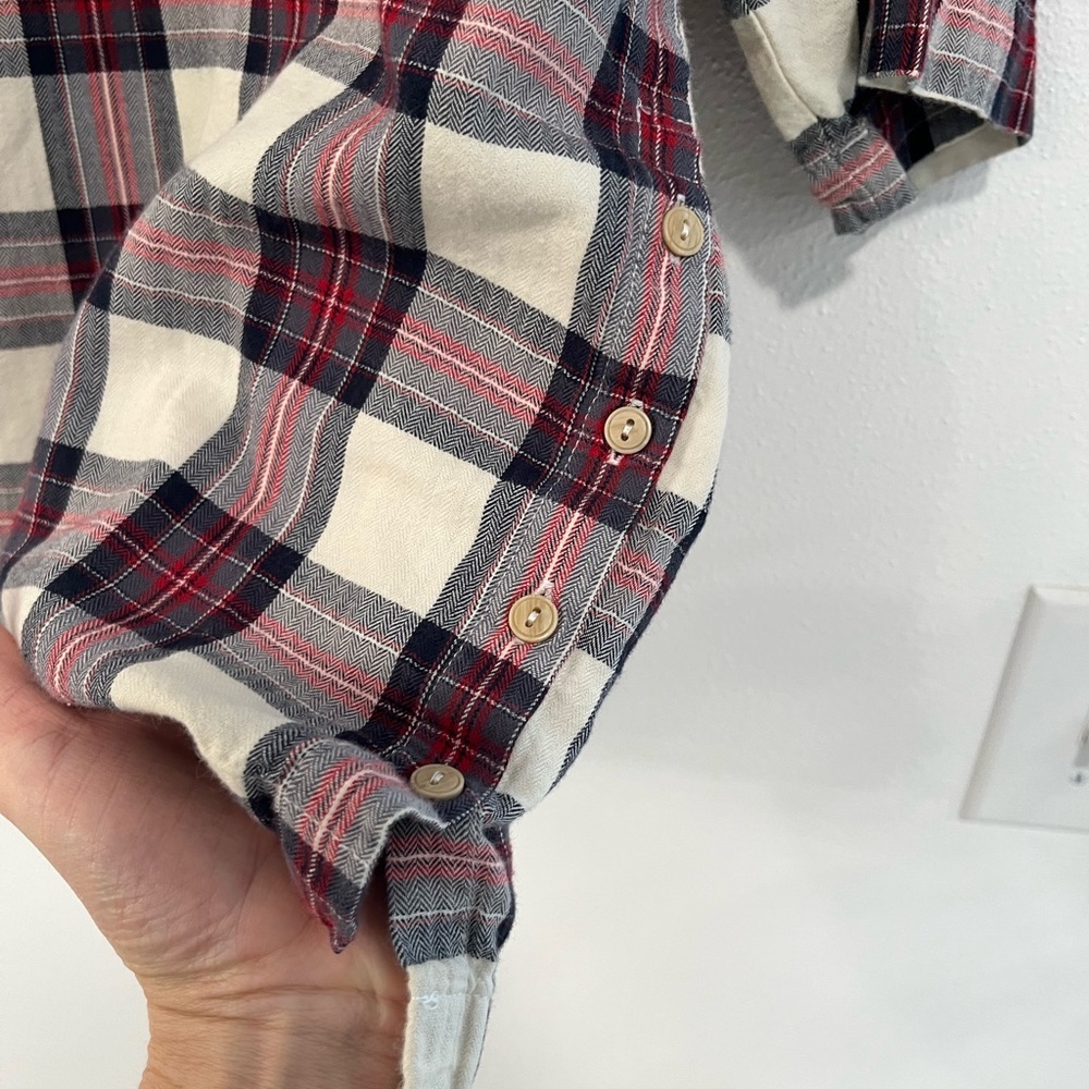 ZARA plaid short sleeve holiday top with side button detail size XS - Picture 5 of 9
